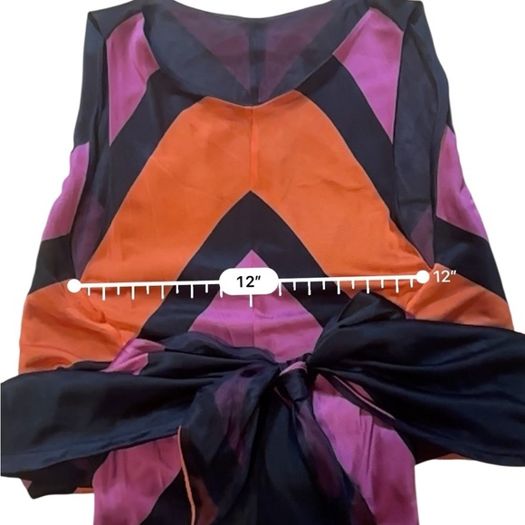 Balenciaga by Nicolas Ghesquière Graphic Knot Flared Dress Fall 2007 Collection - Picture 12 of 14